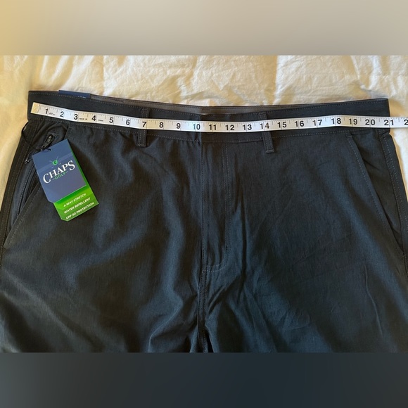 CHAPS NWT Men’s Golf Shorts Size 40 Dark Grey - Picture 10 of 12